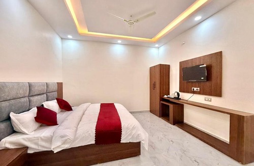 Orchha Hotel | Hotel Betwa sarowar
