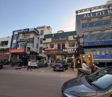 Vaishali Nagar Hotel | Hotel Black Hawk Vaishali Nagar