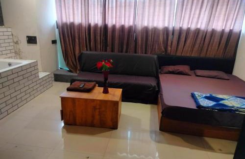 Surat Hotel | Hotel Bluesky