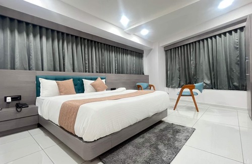 Vadodara Hotel | Hotel Bluzill
