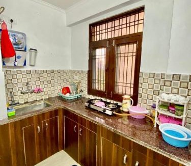 Jagatpura Apartment | Hotel & Bnb,Homestay Solanki residency Jaipur