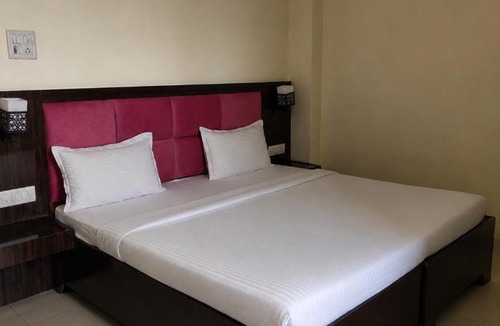 Kichha Hotel | Hotel Business Inn