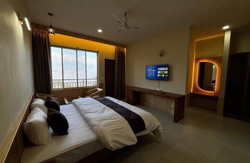 Munsyari Hotel | Hotel Cedar Wave