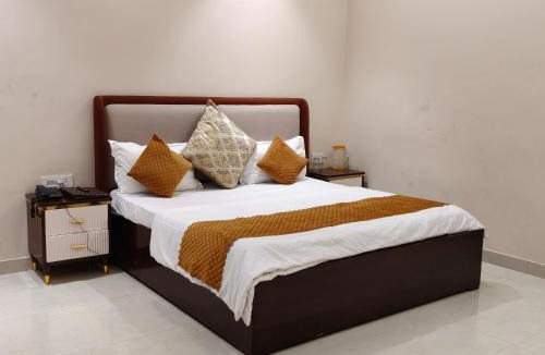 Dehradun Hotel | Hotel Chandraa Celebration ISBT Dehradun