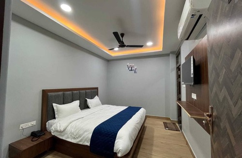 Kalyanpur Hotel | Hotel Comfort Zone Kanpur
