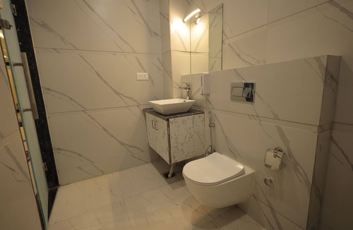 Taj Ganj Hotel | HOTEL CRESTA INN