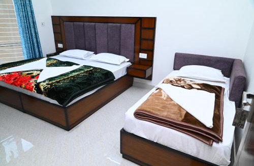 Kharsali Hotel | Hotel Daiwarch