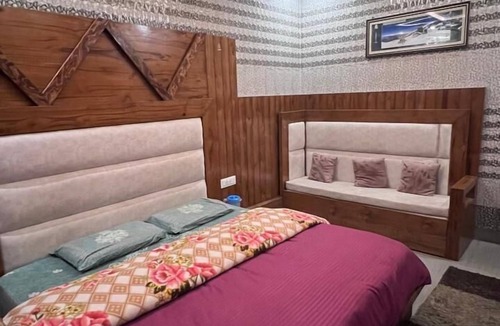 Ukhimath Hotel | Hotel Dev Bhumi