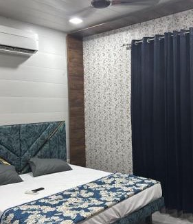 Sirsa Hotel | Hotel Dhamija Divine inn Sirsa