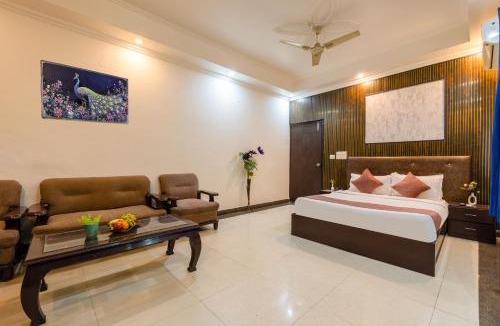 Noida Hotel | Hotel Diamond Stays Sector 51 Noida