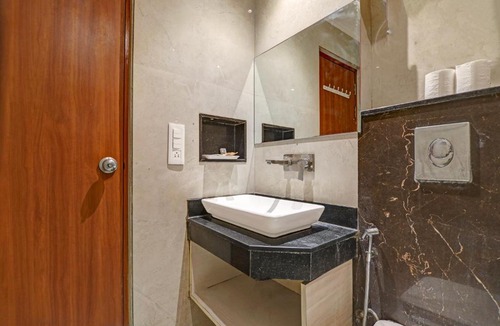 Mahipalpur Extension Hotel | Hotel Flynest Suites Delhi