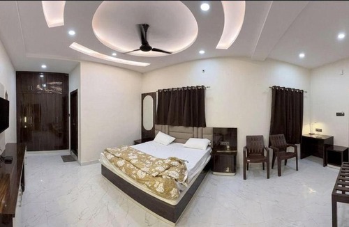 Bijaipur Hotel | Hotel Friends Residency