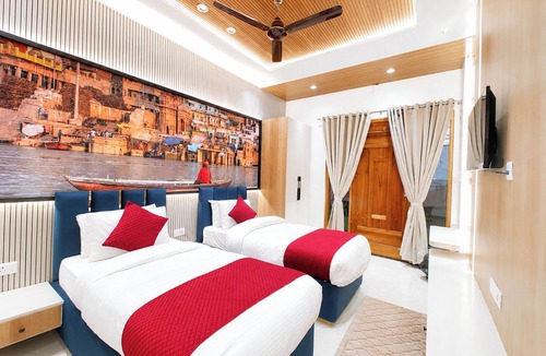 Varanasi Hotel | Hotel Gautam Himtaj Resorts