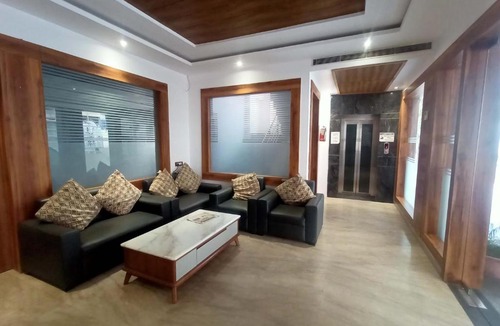 Chinhat Hotel | Hotel Global Inn Gold