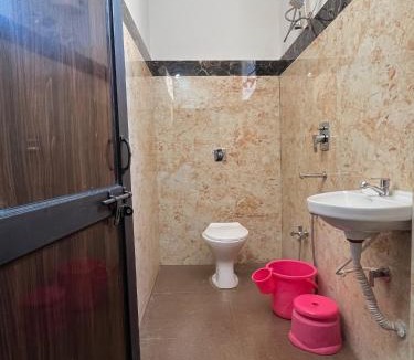 Hoshangabad Hotel | Hotel GMP