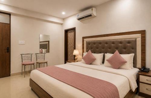 Vasundhara Hotel | Hotel Gold Ston Near Yashoda Hospital & Vaishali Metro