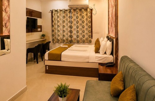 Kolkata Hotel | Hotel Golden Regency
