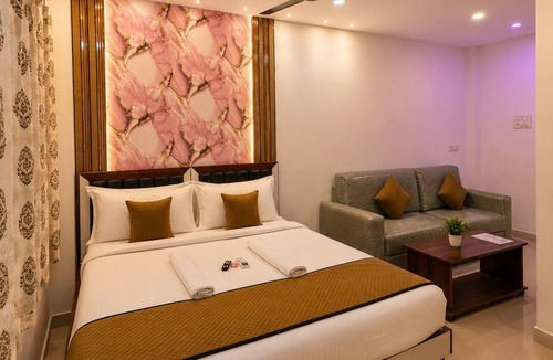 Kolkata Hotel | Hotel Golden Regency