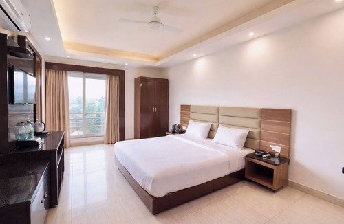 Puri Hotel | Hotel GR Palace - Sea View & Pool