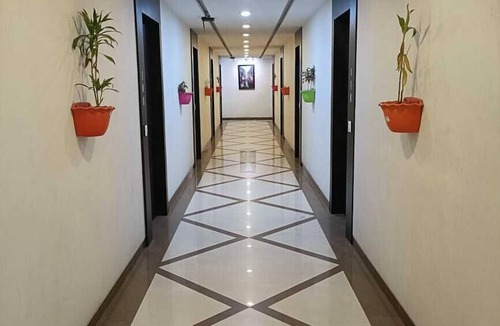 Gandhidham Hotel | Hotel Grand Ambience