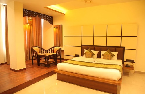 Lansdowne Hotel | Hotel Grand Kailash