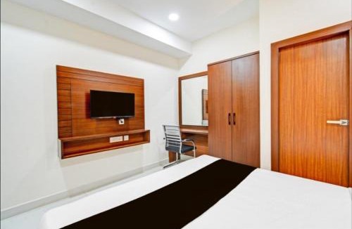Hyderabad Hotel | Hotel GREEN LEAF