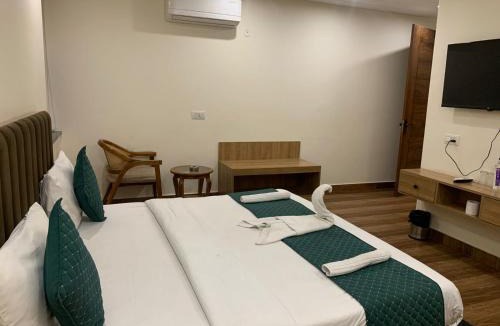 Dehradun Hotel | Hotel GS GRAND