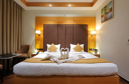 Mathura Hotel | Hotel Guru Kripa Grand (3-Star Category)