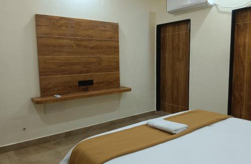 Dwarka House | Hotel Hari Palace - Near Shree Dwarkadhish Temple
