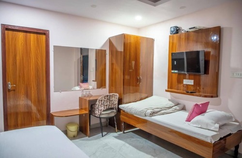 Kannauj Hotel | Hotel Hari Sharanam