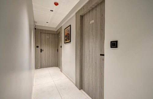 Gandhinagar Hotel | Hotel Hill Look Inn