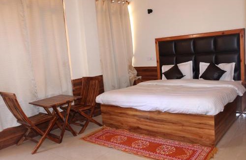 Theog Hotel | Hotel Hillview Crest