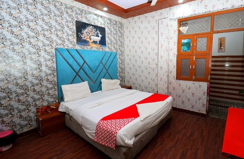 Ghaziabad Hotel | Hotel Hindon Residency "Couple Friendly"
