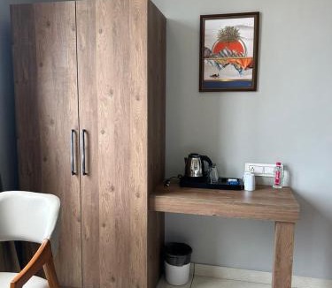 Dwarka Hotel | Hotel Holiday Icon
