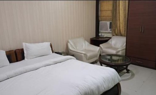 Dwarka Bed & Breakfast | Hotel Home Stay Dwarka