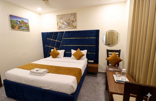 Indirapuram Hotel | Hotel Indrapuram Grand The Premium Rooms