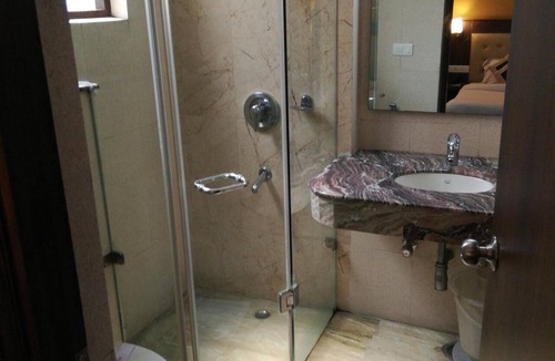 Karol Bagh Hotel | Hotel Inn Tawang