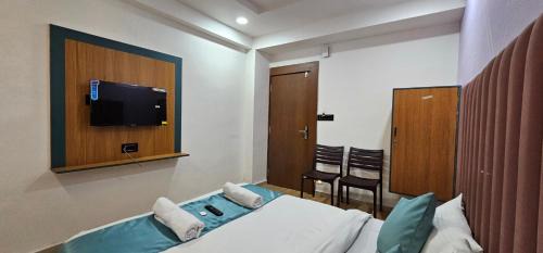 Udhna Hotel | Hotel Jalsa