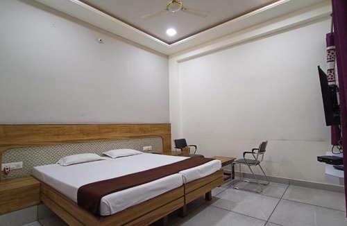 Hungund Hotel | HOTEL JB RESIDENCY