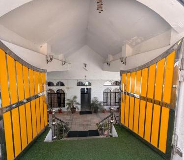 Kausani Hotel | Hotel Jeetu Managed By The Bro'S Hotels