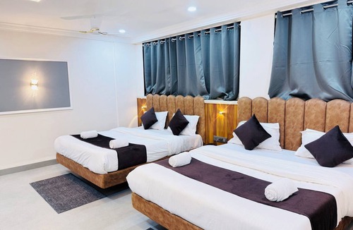 Ujjain Hotel | Hotel JK palace
