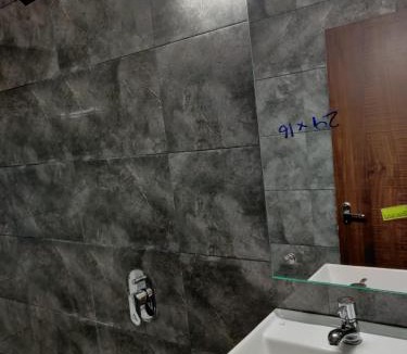 Periamet Hotel | Hotel Joyce