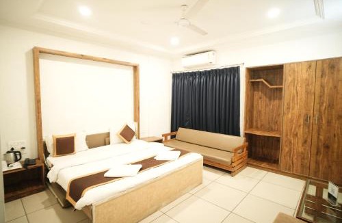 Daulatabad Hotel | Hotel Kartiki