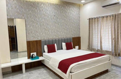 Shani Shingnapur Hotel | Hotel Keshar Palace Shani Shingnapur