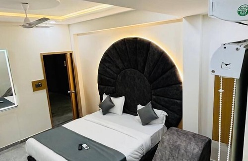 Ahmedabad Hotel | Hotel kings villa