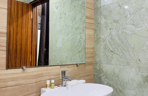 Allahabad Hotel | Hotel Krishna Continental