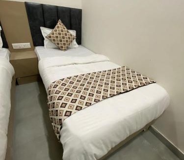 Ahmedabad Hotel | Hotel Krishna