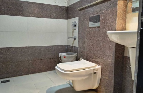 Dehradun Hotel | Hotel Krishna Palace
