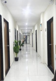 Kamrej Hotel | Hotel Krishna Palace