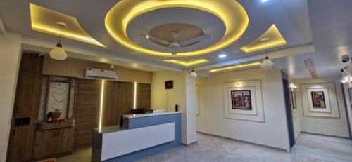 Palanpur Hotel | Hotel Krishna Palace